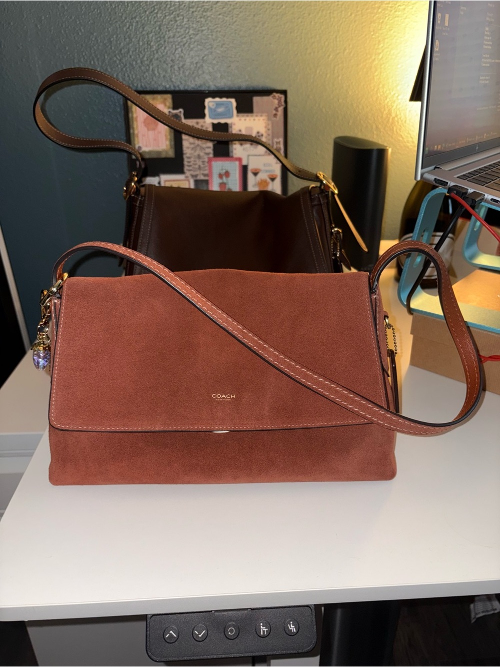 Coach Chelsea 30 in Clay Suede